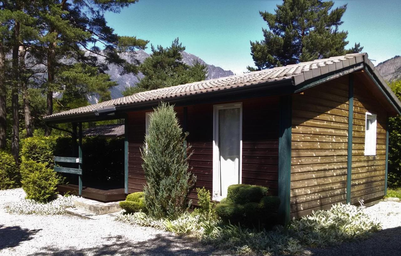 Camping La Cascade Villa Le Bourg-dʼOisans Dış mekan fotoğraf